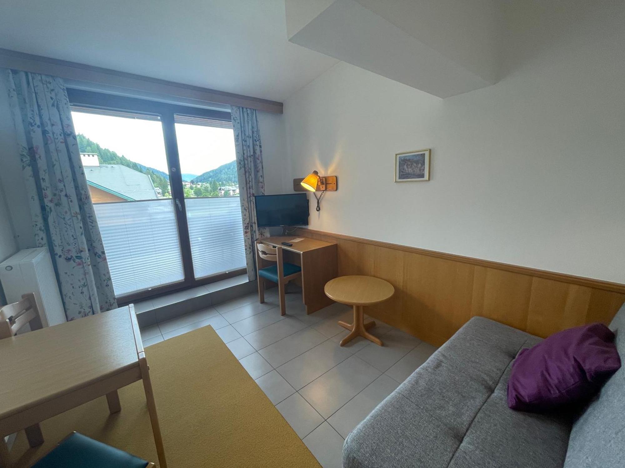 Restaurant-Pension Dorfwirt Bad Kleinkirchheim Buitenkant foto