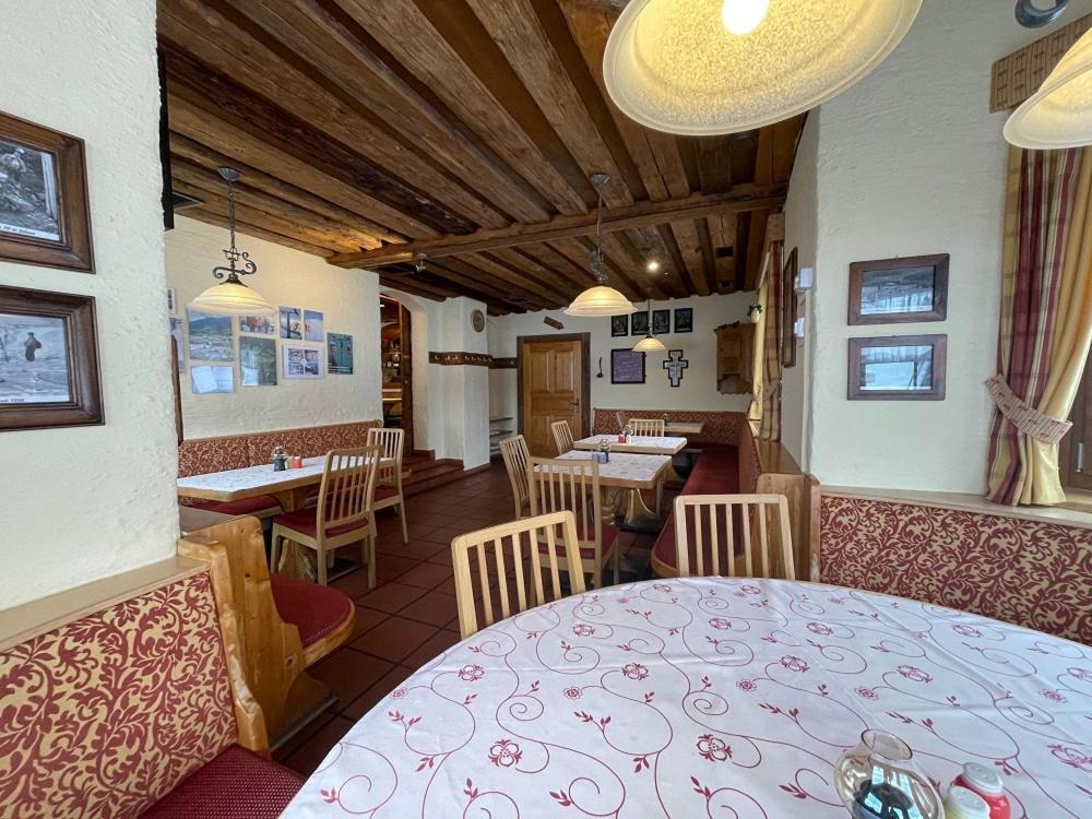Restaurant-Pension Dorfwirt Bad Kleinkirchheim Buitenkant foto